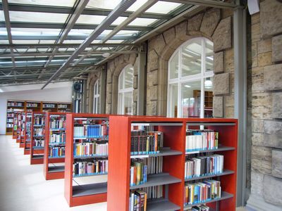 Bücherei und Stadtarchiv